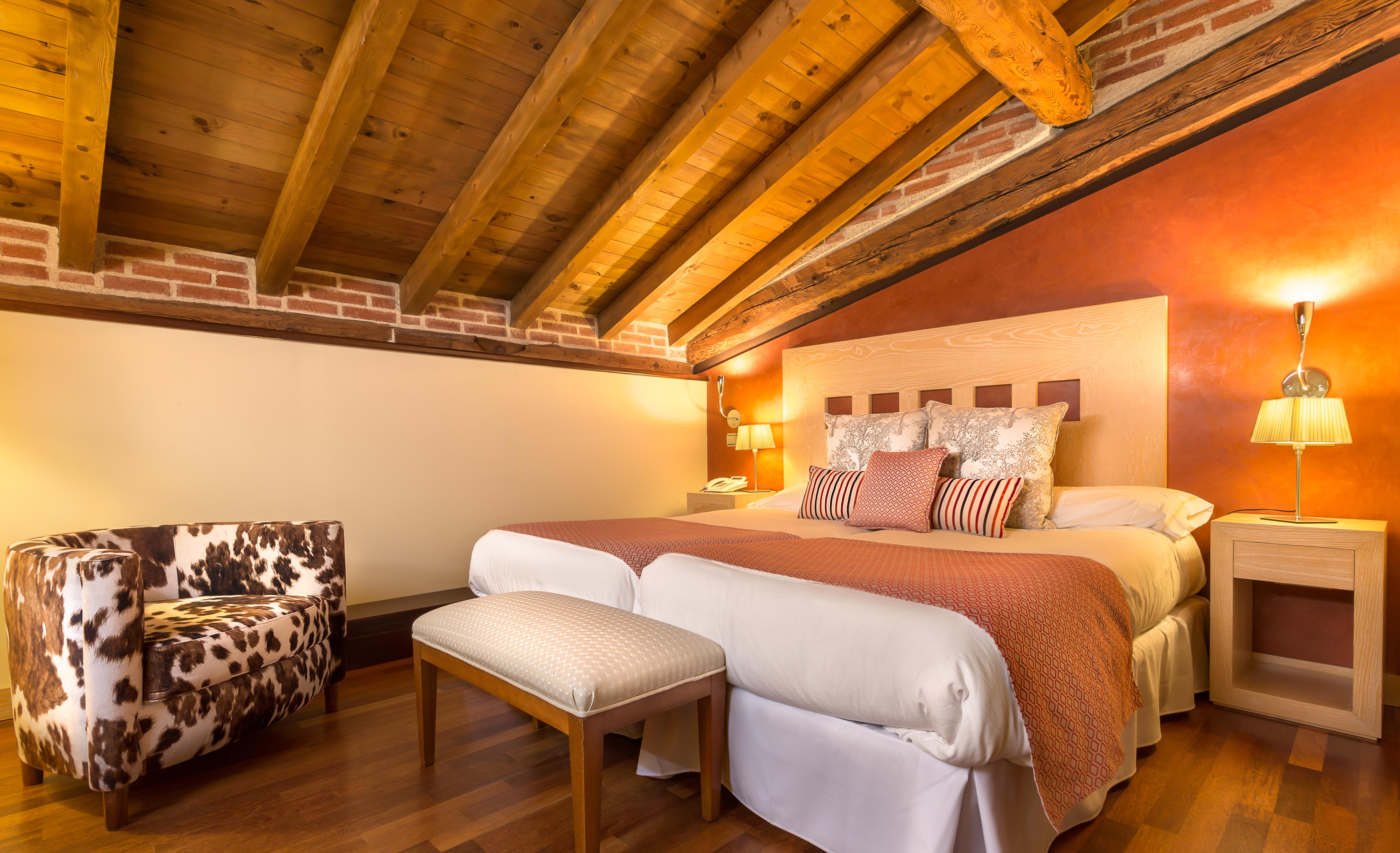 Izan Puerta De Gredos Hotel El Barco de Avila Ngoại thất bức ảnh