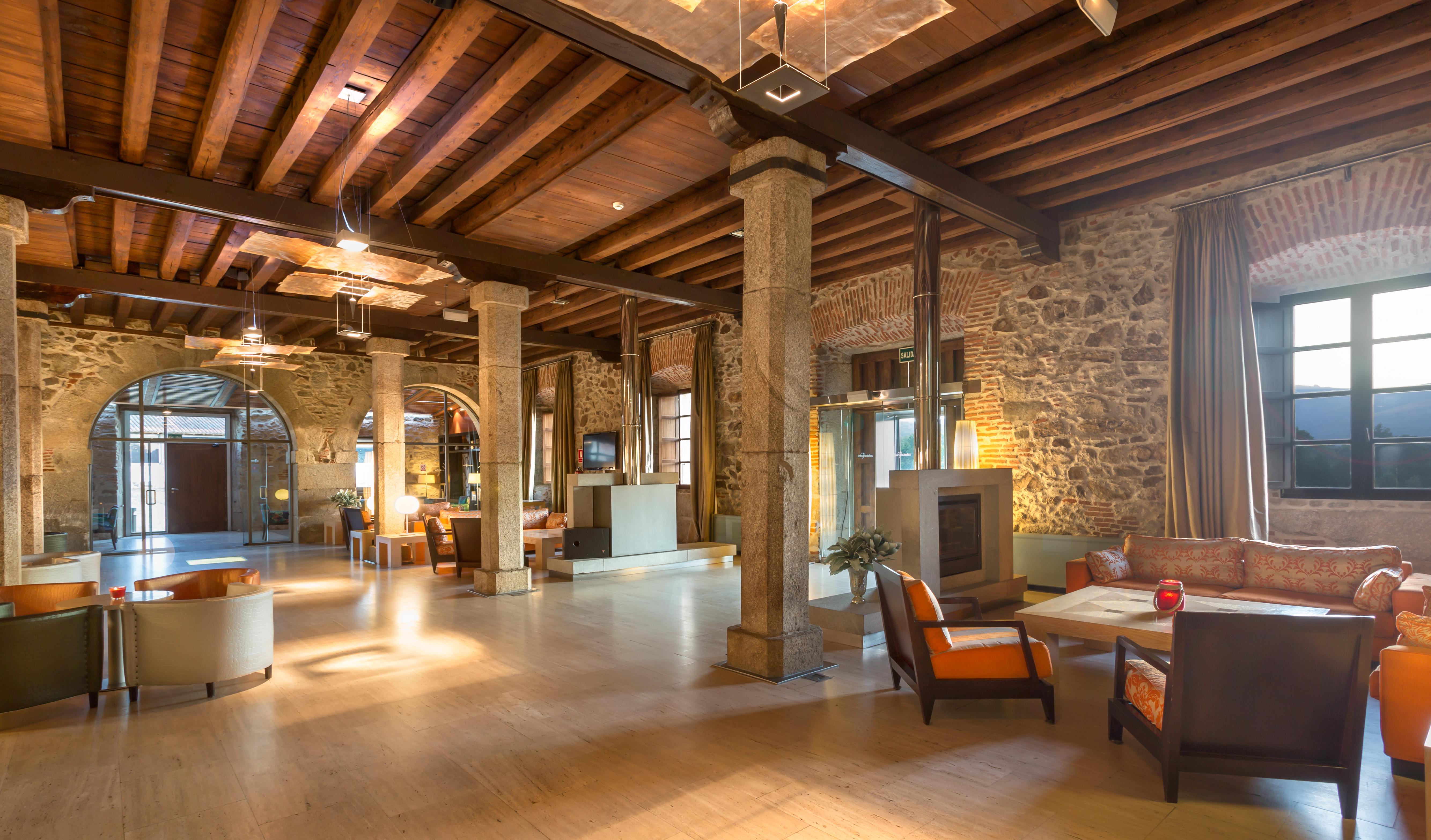Izan Puerta De Gredos Hotel El Barco de Avila Ngoại thất bức ảnh